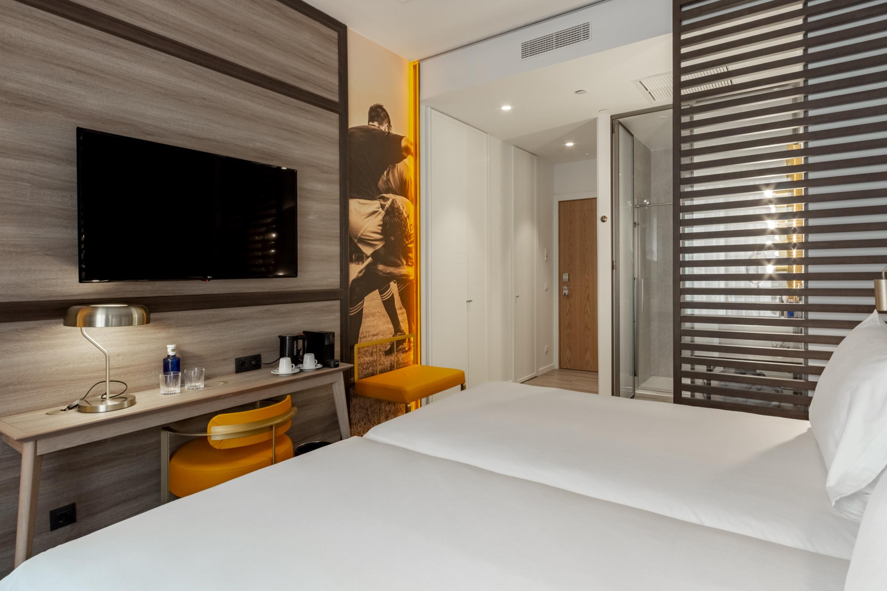 Готель Pestana Cr7 Gran Via Мадрид Екстер'єр фото