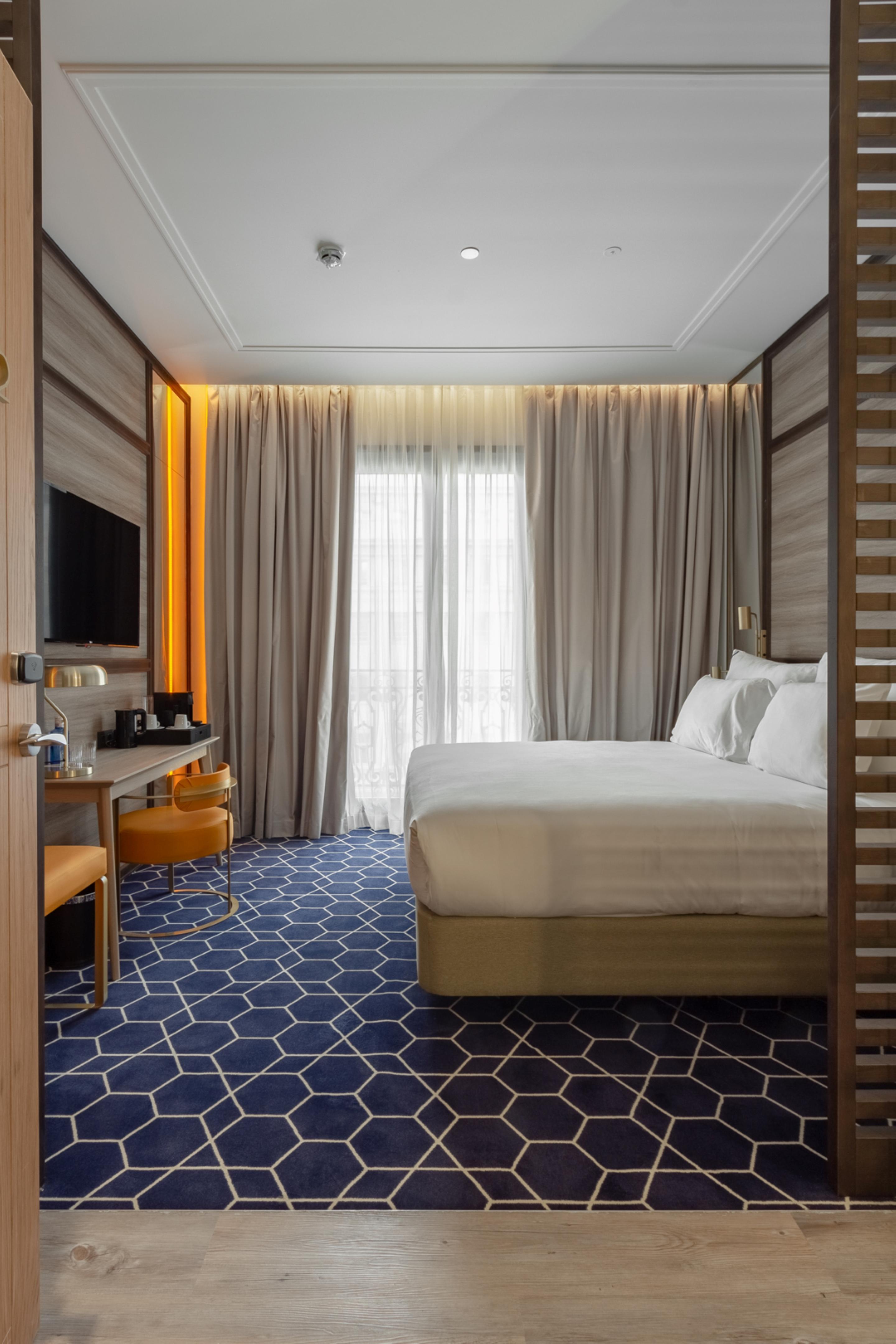 Готель Pestana Cr7 Gran Via Мадрид Екстер'єр фото